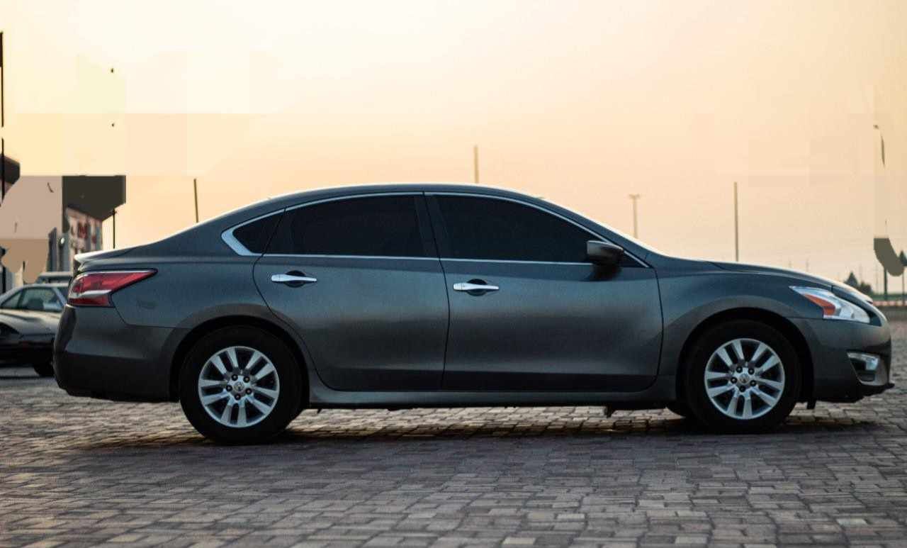 2015 Nissan Altima in dubai