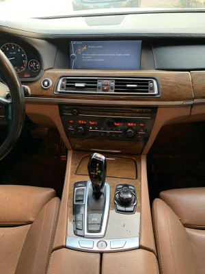 2009 BMW 7-Series