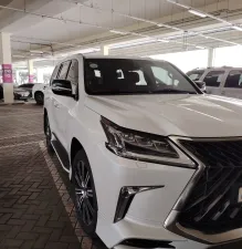 2018 Lexus LX 570