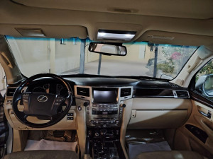 2009 Lexus LX 570