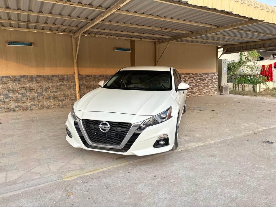 2020 Nissan Altima in dubai