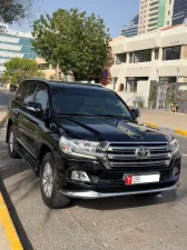 2017 Toyota Land Cruiser