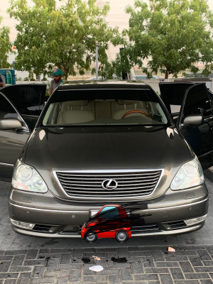 2004 Lexus LS 430 in dubai