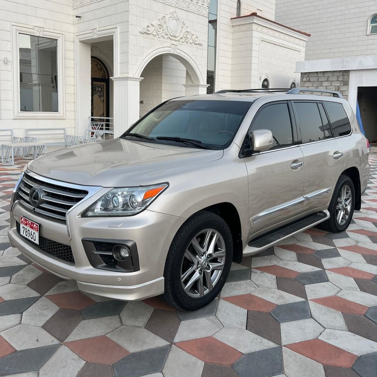 2013 Lexus LX 570 in dubai