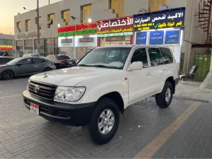 2002 Toyota Land Cruiser in dubai