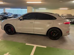 2023 Porsche Cayenne in dubai