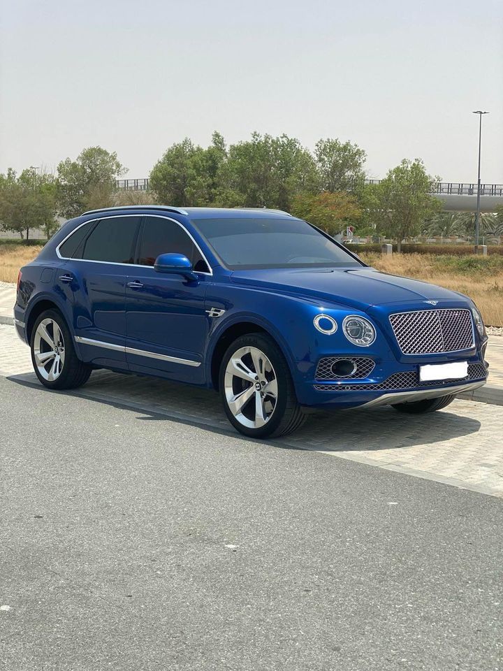 Bentley Aentayga V12