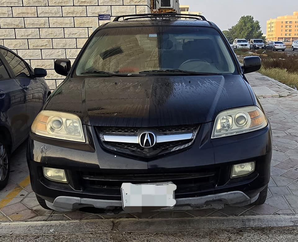 2004 Acura MDX in dubai