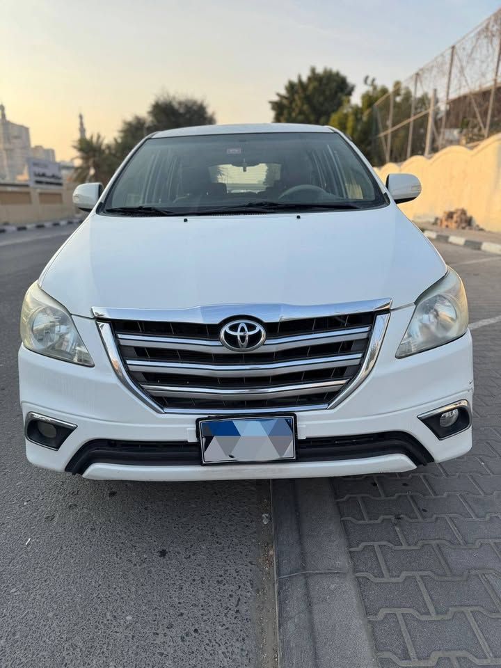 2015 Toyota Innova in dubai