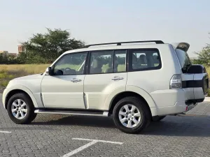 2016 Mitsubishi Pajero