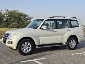 2016 Mitsubishi Pajero