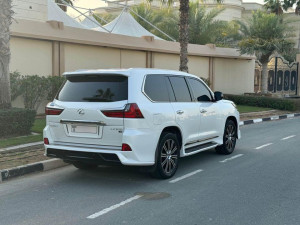 2016 Lexus LX 570