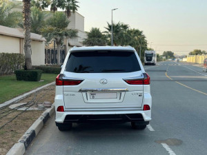 2016 Lexus LX 570