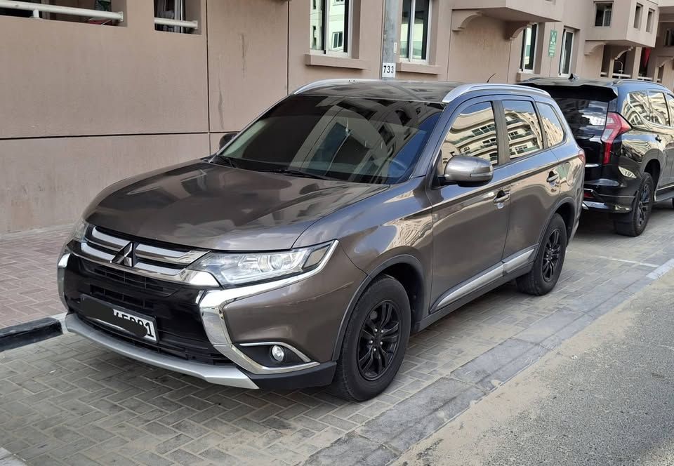 2016 Mitsubishi Outlander in dubai