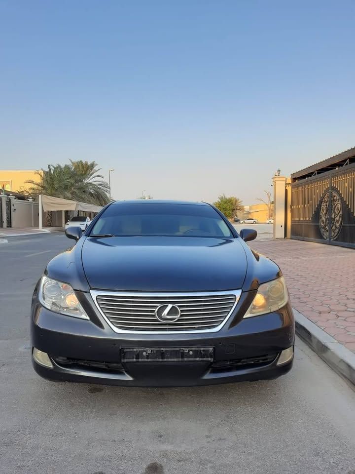 2009 Lexus LS 460 in dubai