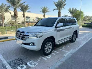 2016 Toyota Land Cruiser in dubai