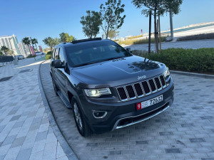 2014 Jeep Grand Cherokee in dubai