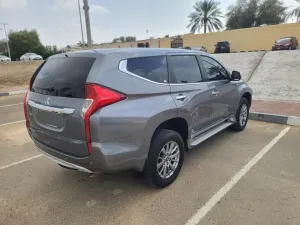 2016 Mitsubishi Montero