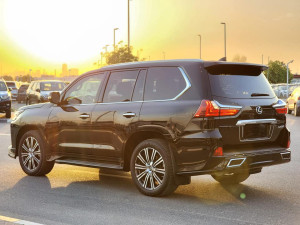 2020 Lexus LX 570