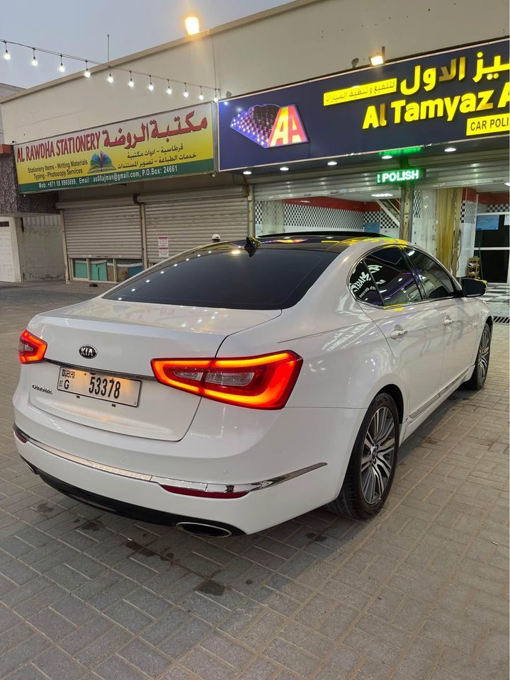 2016 Kia Cadenza