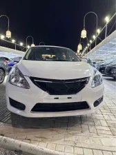 2015 Nissan Tiida in dubai