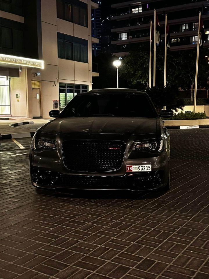 2014 Chrysler 300 in dubai