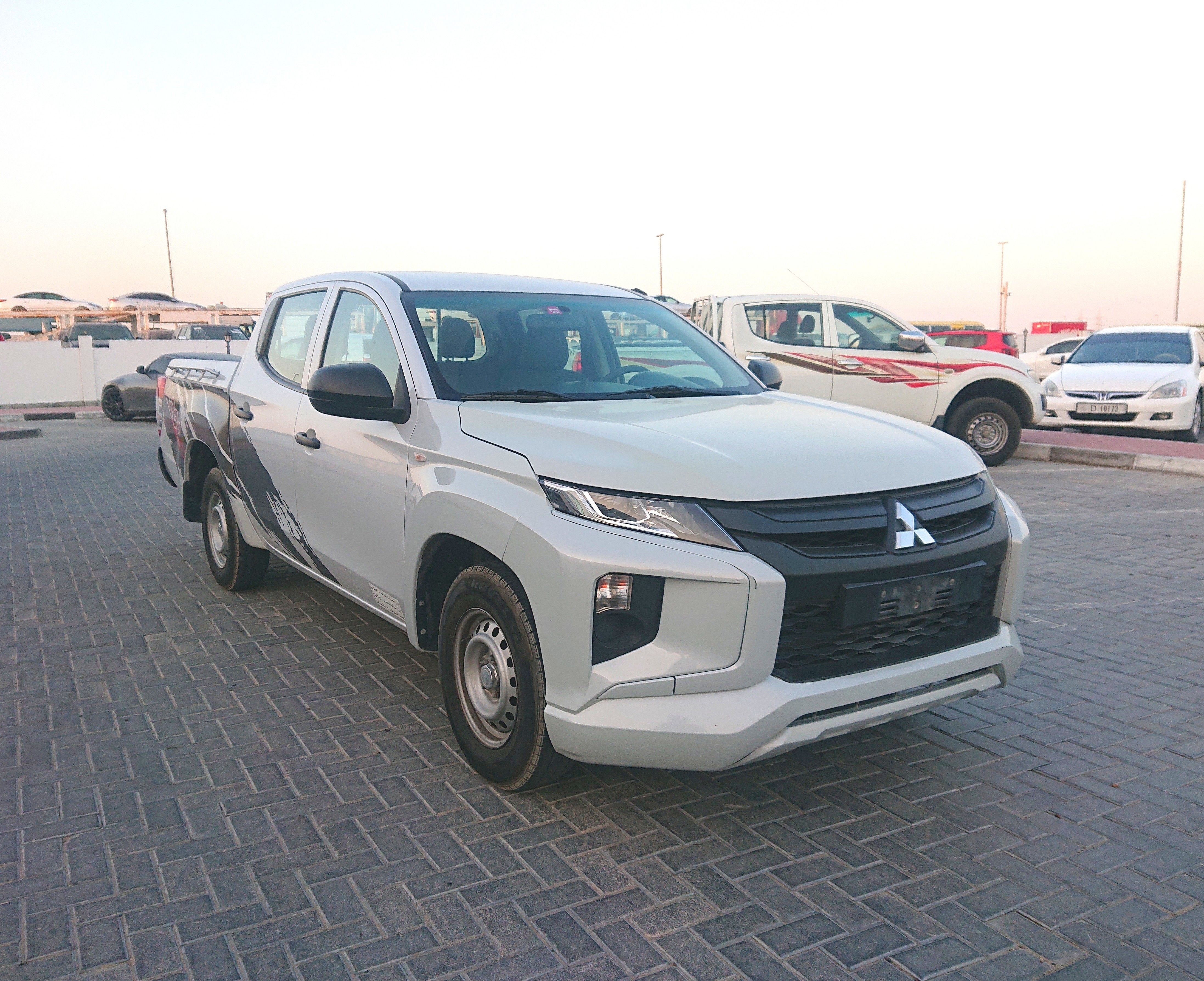 2020 Mitsubishi L200