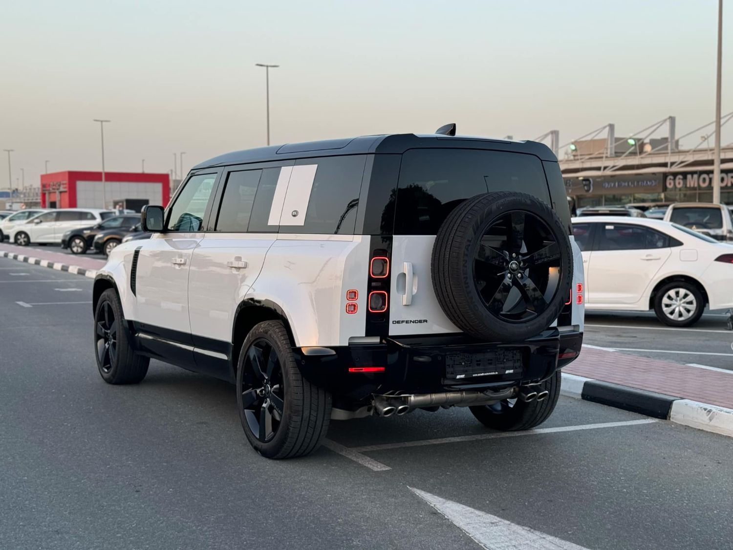 2023 Land Rover Defender