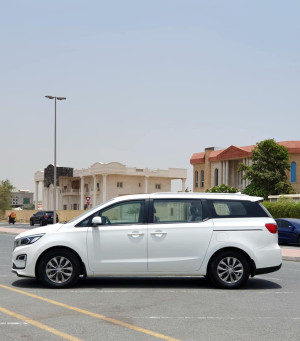 2017 Kia Carnival