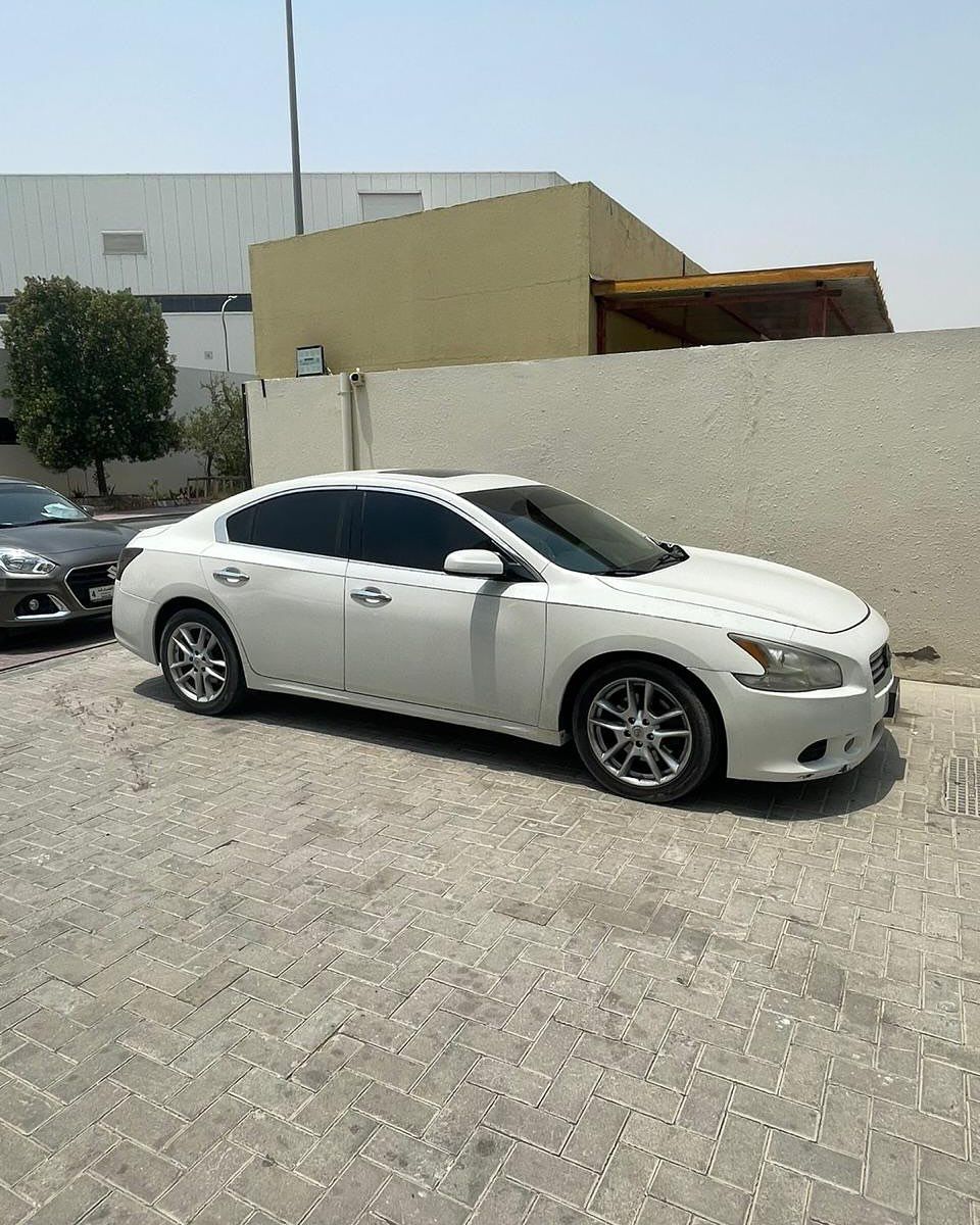 2014 Nissan Maxima in dubai