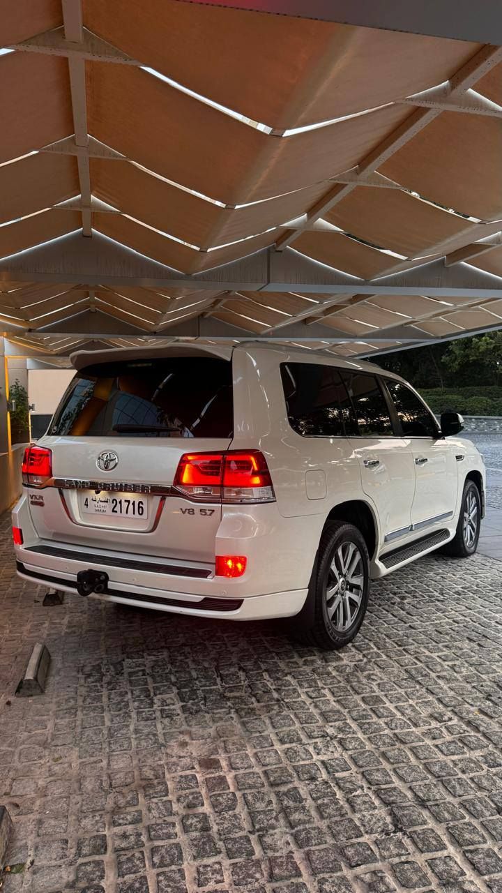 2019 Toyota Land Cruiser