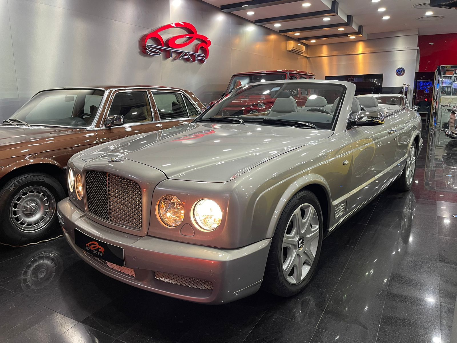 2009 Bentley Azure in dubai