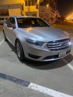 2019 Ford Taurus