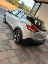 2020 Nissan KICKS