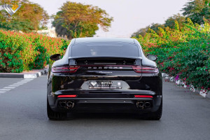 2018 Porsche Panamera