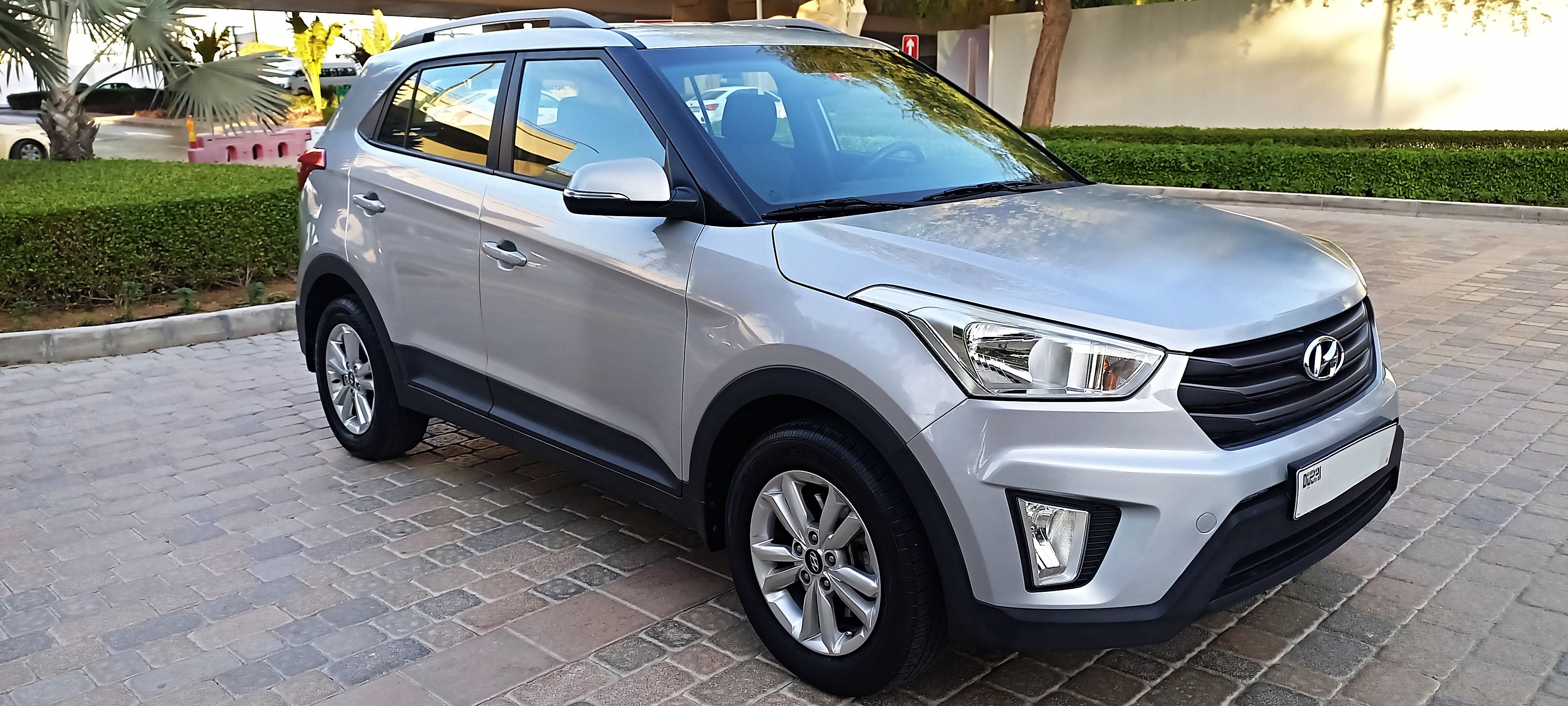 HYUNDAI CRETA GLS 2017 GCC 1.6 (CLEAN AND NEAT PERSONAL VEHICLE)