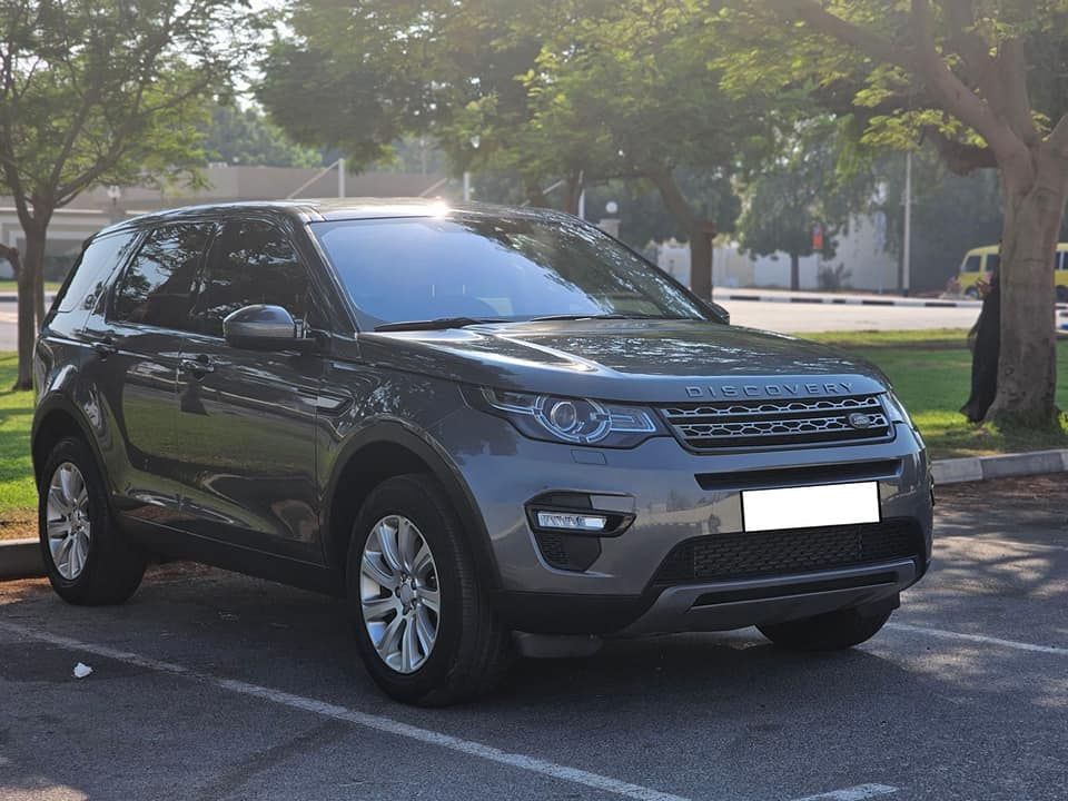 2016 Land Rover Discovery in dubai