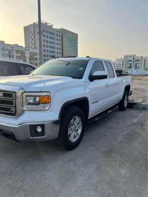 2014 GMC Sierra in dubai