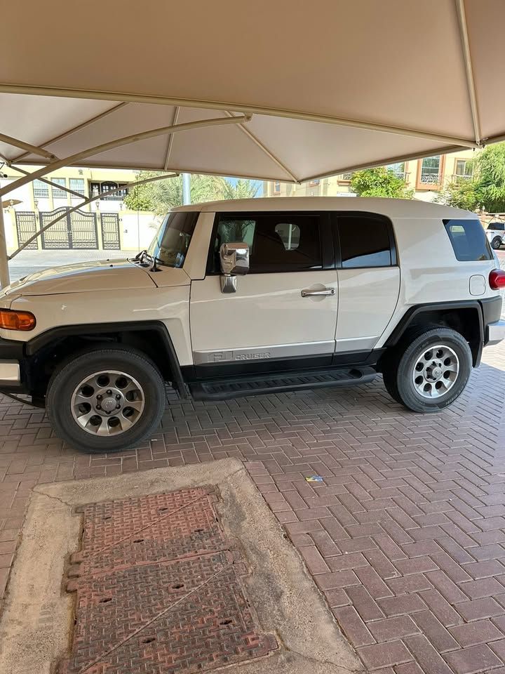 2010 Toyota FJ Cruiser in dubai