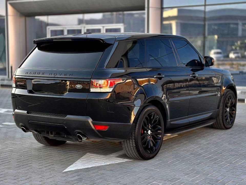 2015 Land Rover Range Rover Sport in dubai