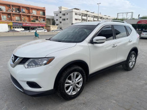 2016 Nissan Rogue in dubai