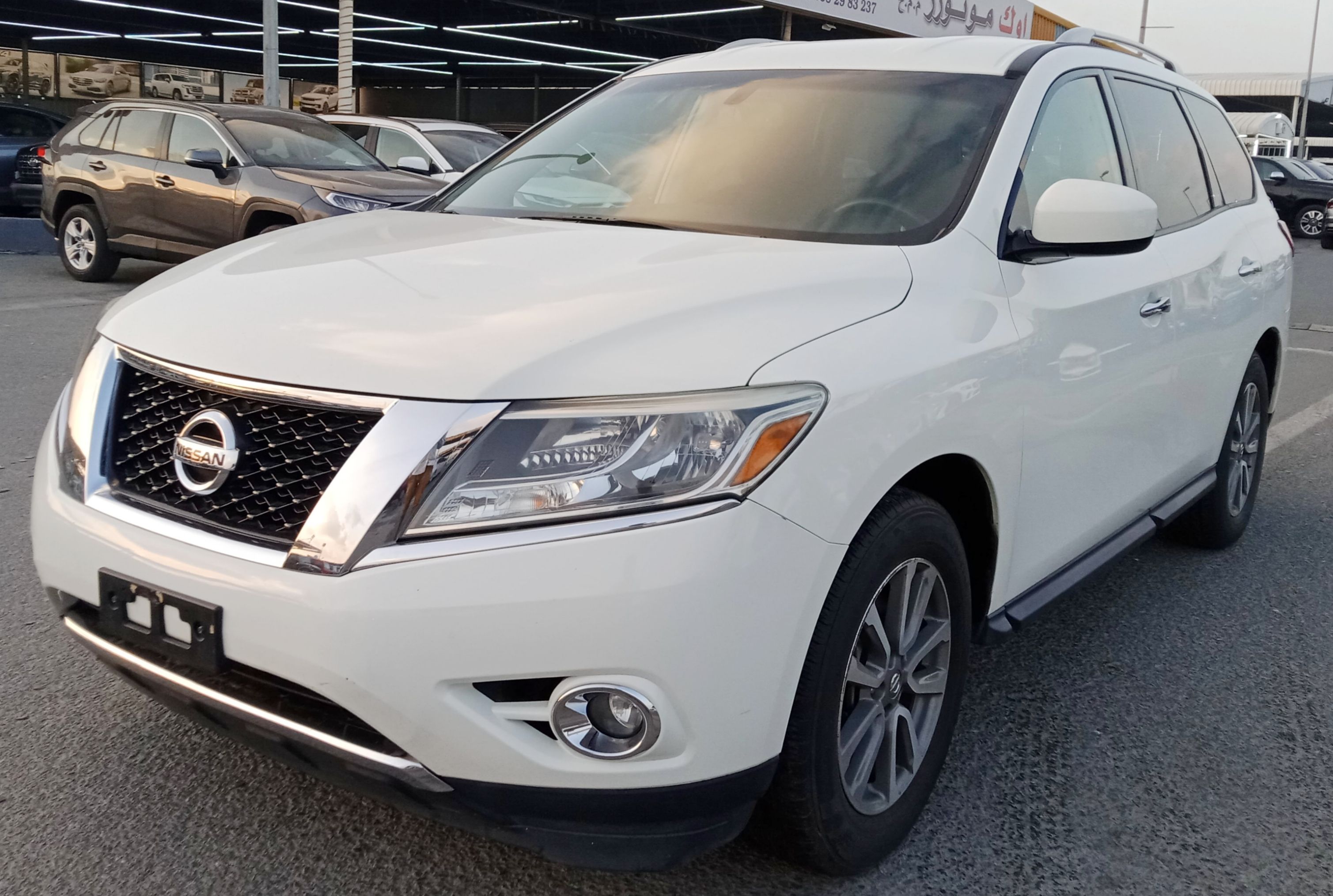 2016 Nissan Pathfinder in dubai