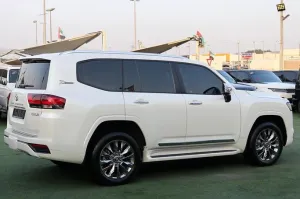 2023 Toyota Land Cruiser