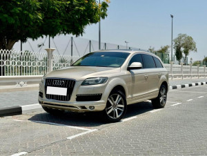 2010 Audi Q7 in dubai