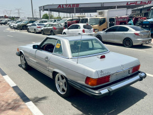 1986 Mercedes-Benz 500 560