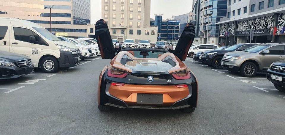 2018 بي أم دابليو i8 - اي ٨