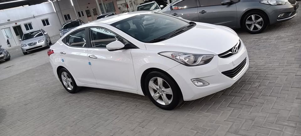 2012 Hyundai Elentra in dubai