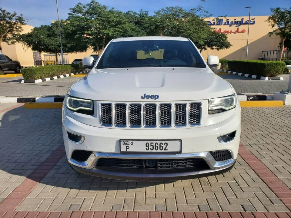 2014 Jeep Grand Cherokee in dubai