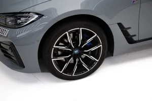 2024 BMW i4