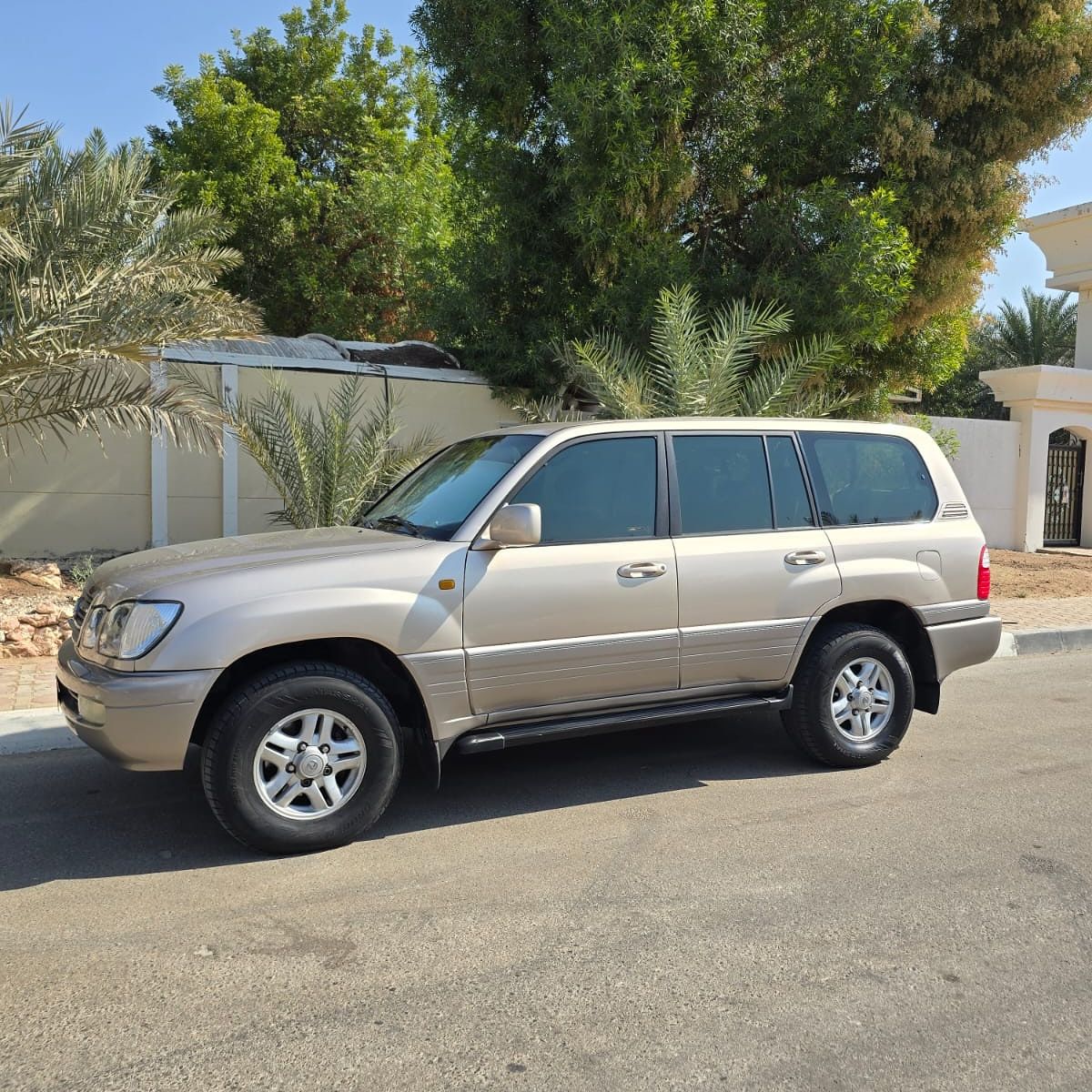 1998 Lexus LX 450